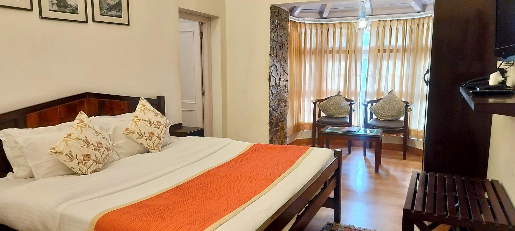 נייניטל Bhikampur Lodge By Nine Hotels מראה חיצוני תמונה